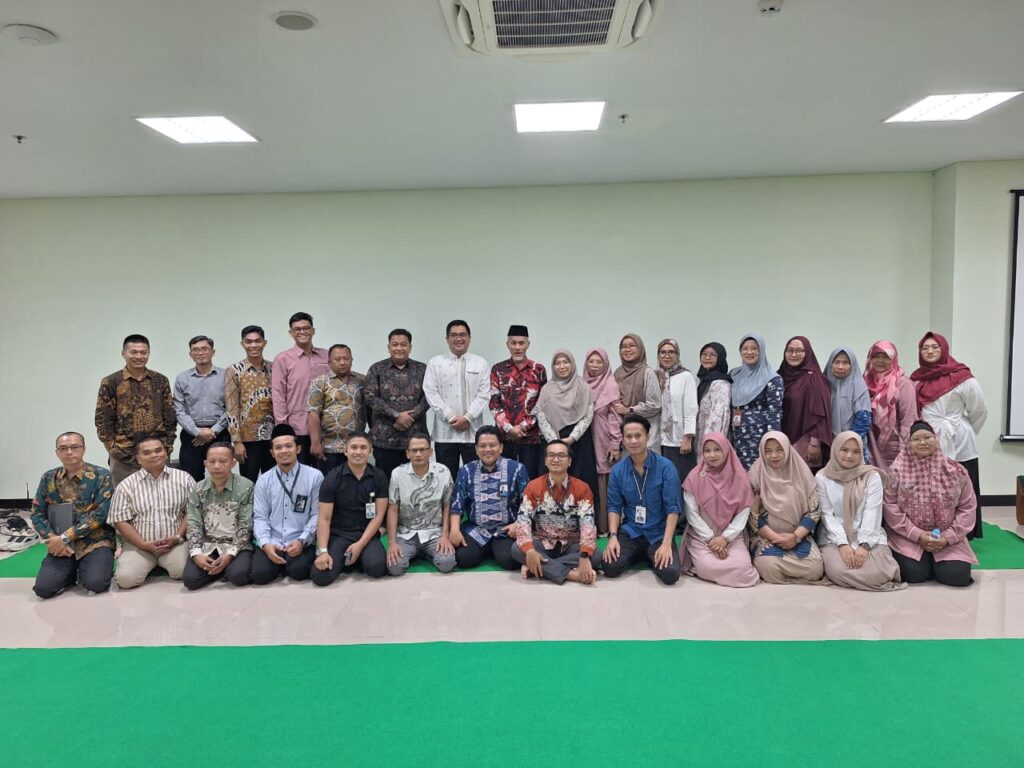 Tasyakuran Perubahan Nama Fakultas Ekonomi Hukum dan Bisnis Serta Peresmian Prodi Baru S1 Hukum Bisnis dan S2 Magister Manajemen